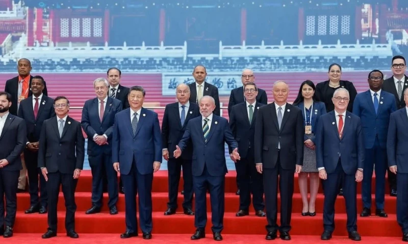 La ministra de Economía y Finanzas, Sariha Moya, encabezó la delegación / Foto: cortesía Embajada de Ecuador en China