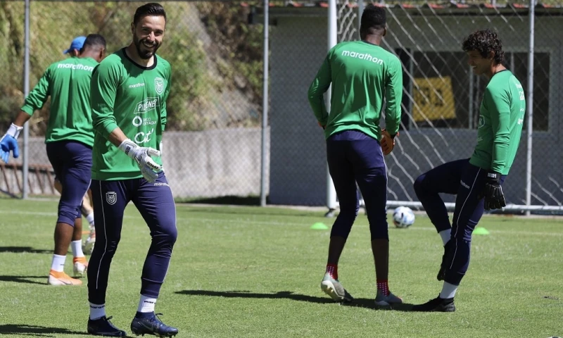 La Selección parte hacia Buenos Aires, tras los primeros entrenamientos con Alfaro / Foto: EFE