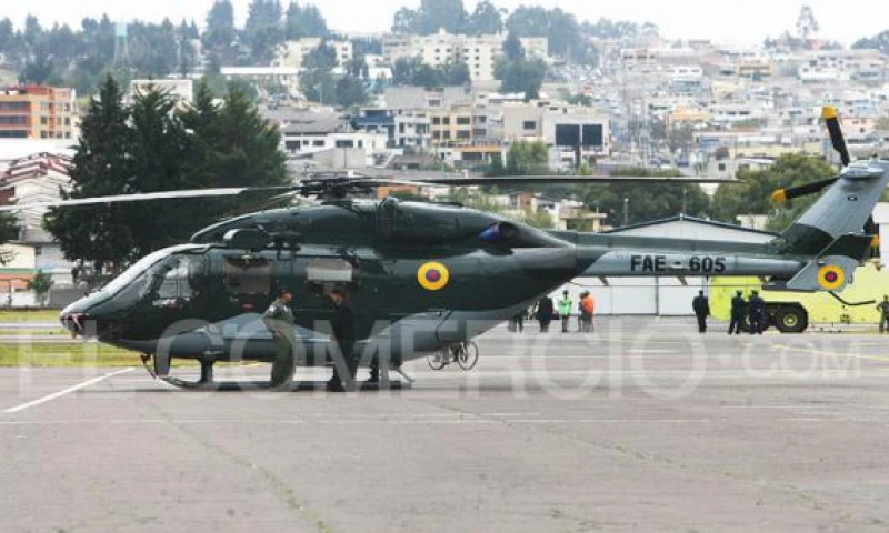El helicóptero Dhruv FAE 605 En un desfile militar en la Base Aérea Mariscal Sucre, en el 2009. Foto: Archivo / EL COMERCIO Este contenido ha sido publicado originalmente por Diario EL COMERCIO en la siguiente dirección: http://www.elcomercio.com/actualidad/helicoptero-dhruv-accidento-napo-heridos.html. Si está pensando en hacer uso del mismo, por favor, cite la fuente y haga un enlace hacia la nota original de donde usted ha tomado este contenido. ElComercio.com Este contenido ha sido publicado originalmente por Diario EL COMERCIO en la siguiente dirección: http://www.elcomercio.com/actualidad/helicoptero-dhruv-accidento-napo-heridos.html. Si está pensando en hacer uso del mismo, por favor, cite la fuente y haga un enlace hacia la nota original de donde usted ha tomado este contenido. ElComercio.com