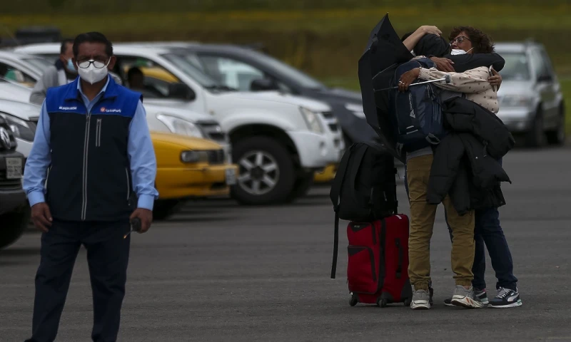 El tercer y último vuelo humanitario llegó al país con 190 pasajeros / Foto: EFE