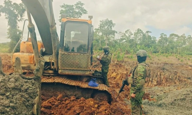 El aumento del precio internacional del oro ha incrementado la rentabilidad de esta actividad / Foto: cortesía Ejército Ecuatoriano
