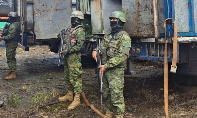La operación militar se realizó en el sector La Atahualpa, provincia de Sucumbíos / Foto: cortesía Ejército 