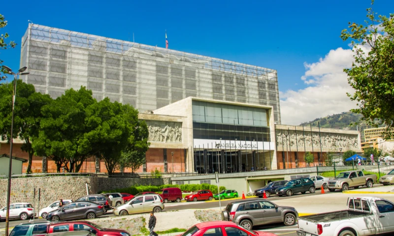 Resumen Medios Nacionales - 25 de octubre de 2021 / Foto: Shutterstock