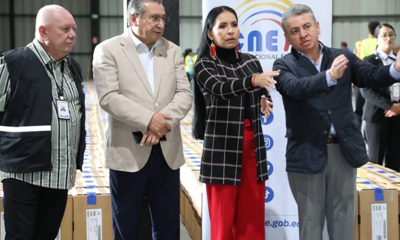 610 paquetes electorales serán distribuidos en el exterior / Foto: cortesía CNE