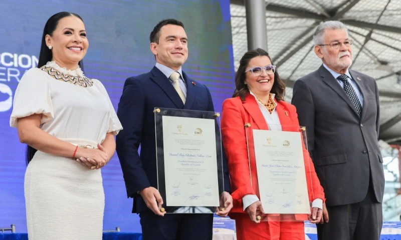 La ceremonia de entrega de credenciales por parte del CNE se realizó en Itchimbía / Foto: cortesía Presidencia 