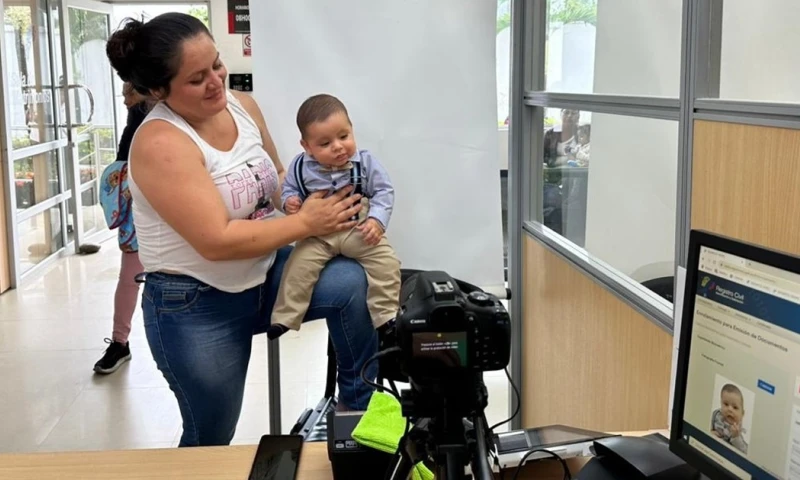 Fue gracias al convenio entre el MIES y el Registro Civil / Foto: cortesía MIES