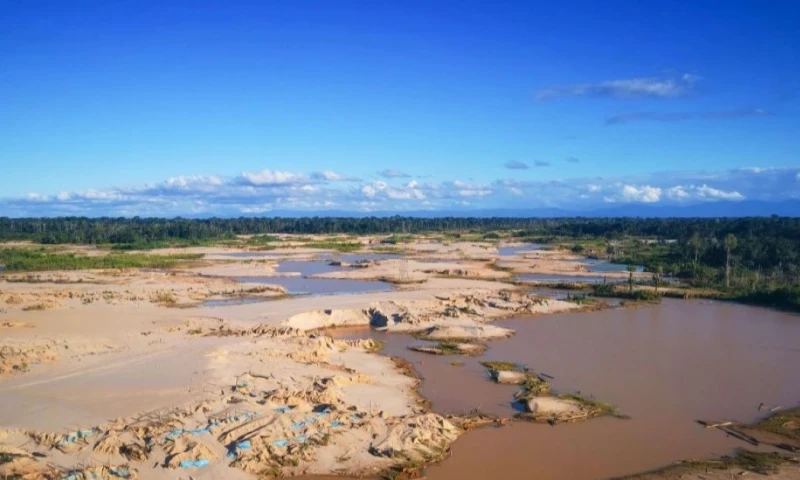 El río Nanay es una fuente vital para más de 500,000 habitantes de la ciudad de Iquitos / Foto: cortesía El Machete Perú