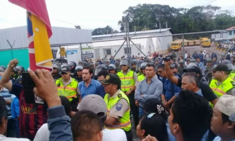Se han producido algunas fricciones con la fuerza pública. Foto: La Hora