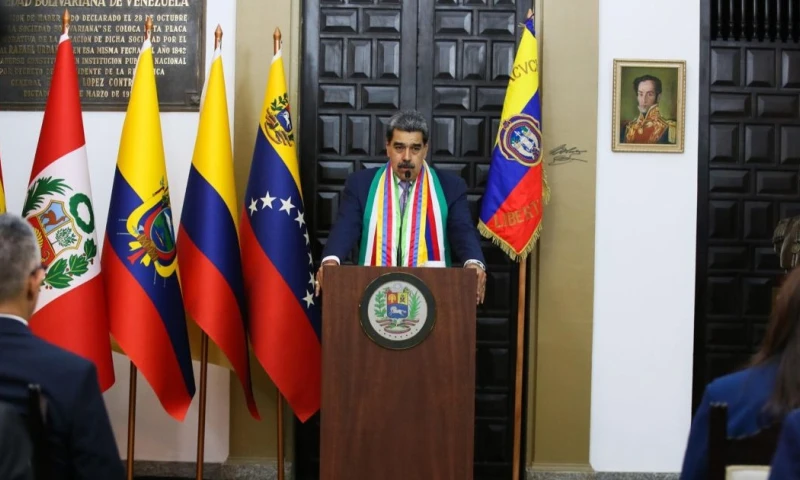 "Es ilegal (...) pretender impedir el libre comercio naval en los mares y océanos del mundo" / Foto: EFE 