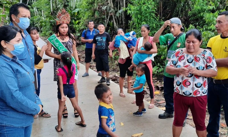 Petroecuador entregó senderos comunitarios a Yanayaku y San Carlos / Foto: cortesía Petroecuador