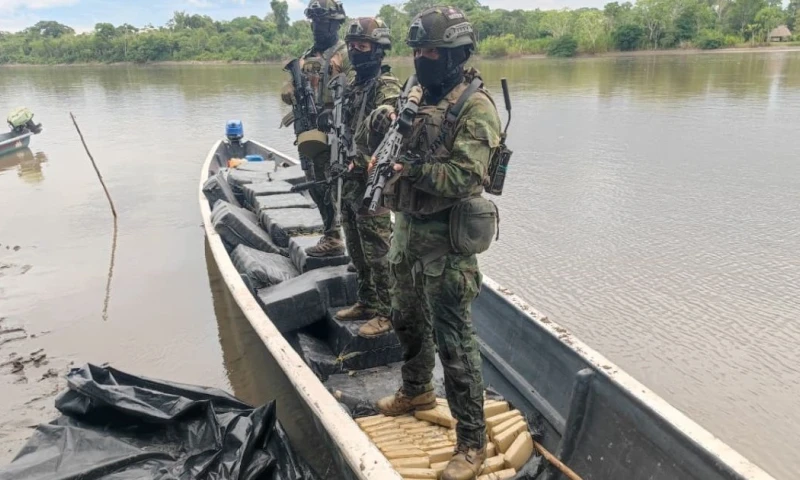 El operativo militar se llevó a cabo en Playas del Cuyabeno, provincia de Sucumbíos / Foto: cortesía Ejército 