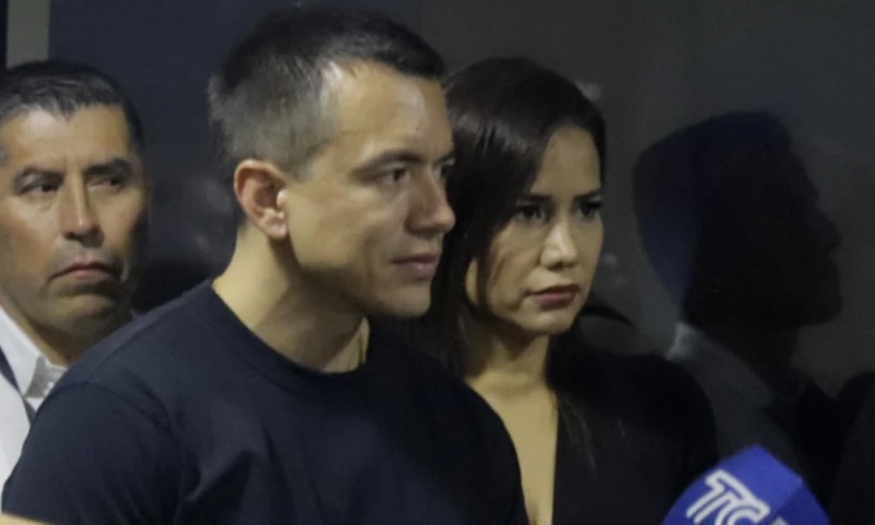 La iniciativa legislativa suscrita por el presidente Noboa, debe ser debatida por el Legislativo en un plazo de máximo de treinta días / Foto: EFE