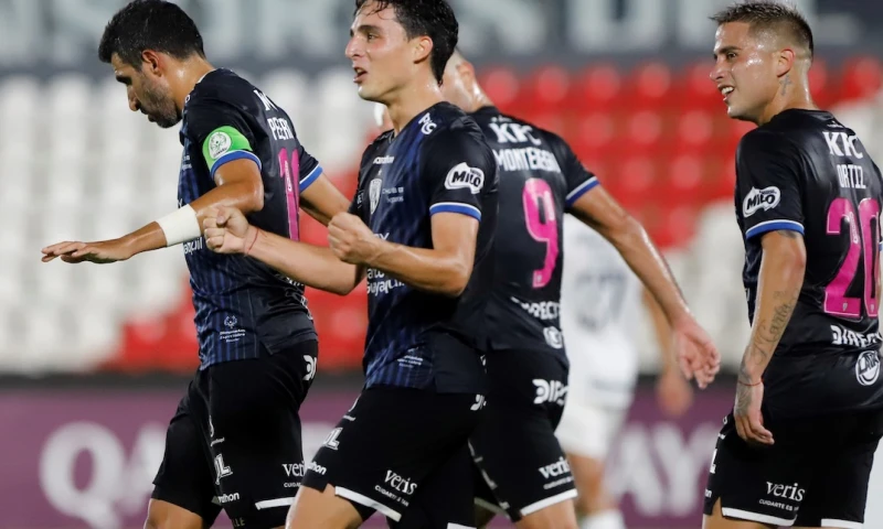 Independiente toma ventaja sobre Emelec en la final / Foto: EFE