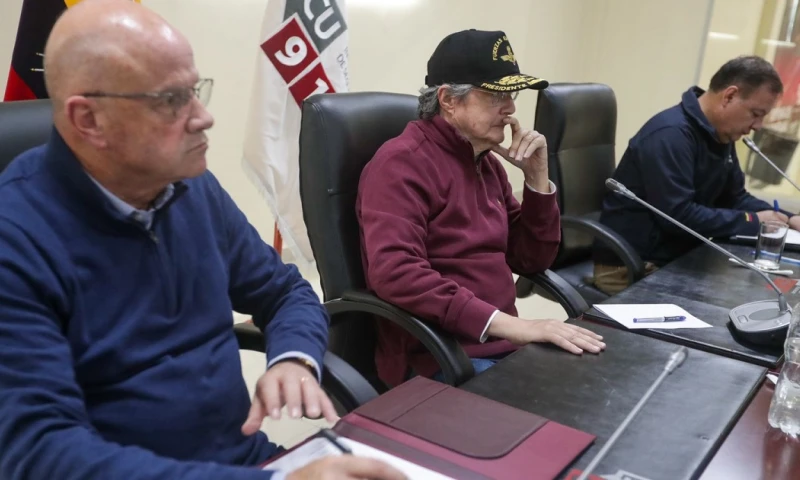 Lasso recorrió este fin de semana las zonas más afectadas, como las provincias de El Oro, Azuay y Guayas, así como Santo Domingo de los Tsachilas / Foto: cortesía Presidencia 