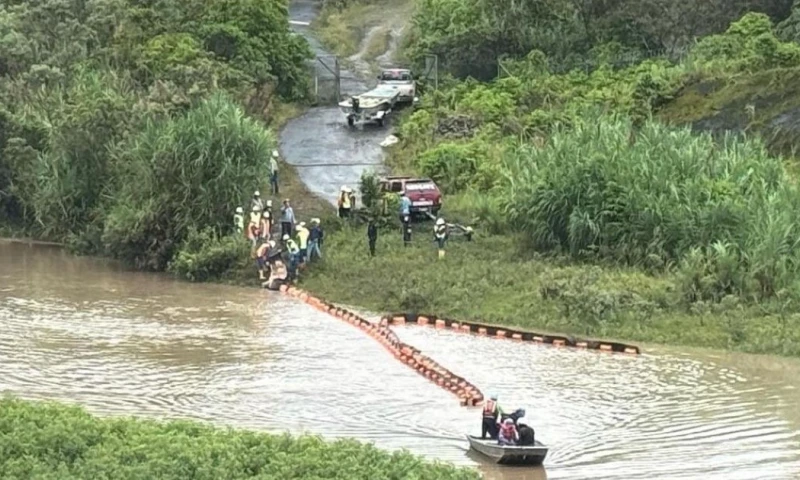 El derrame de petróleo ocurrió en la parroquia Cuyuja, provincia de Napo / Foto: cortesía Petroecuador