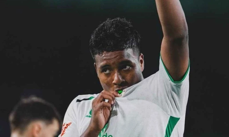 Arévalo ha sorprendido a la afición racinguista con un comienzo de temporada en estado de gracia / Foto: cortesía Real Racing Club