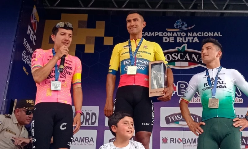 El integrante del equipo inglés Ineos Grenadiers dejó en el segundo puesto a su gran amigo Carapaz / Foto: cortesía ESPN