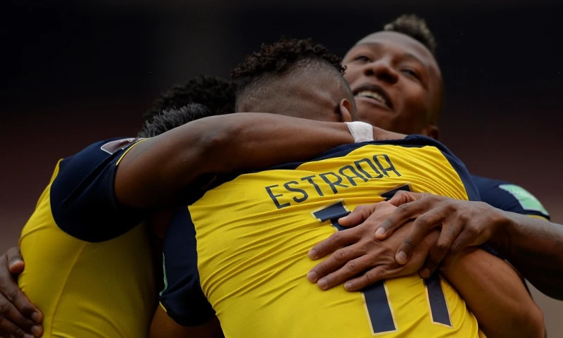 Ecuador termina el 2020 con una goleada histórica sobre Colombia / Foto: EFE