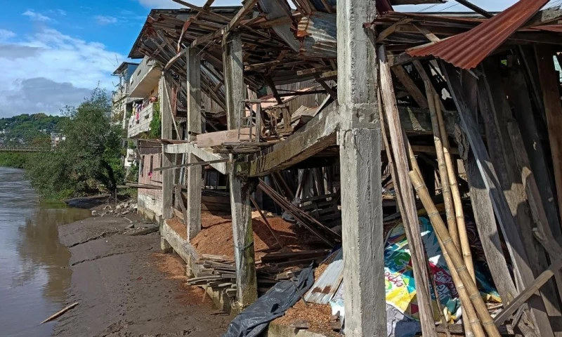  Se registraron 32 heridos y diversos daños materiales / Foto: EFE