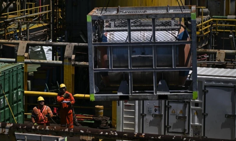 La plataforma está conectada a 15 pozos mediante infraestructura submarina / Foto: EFE