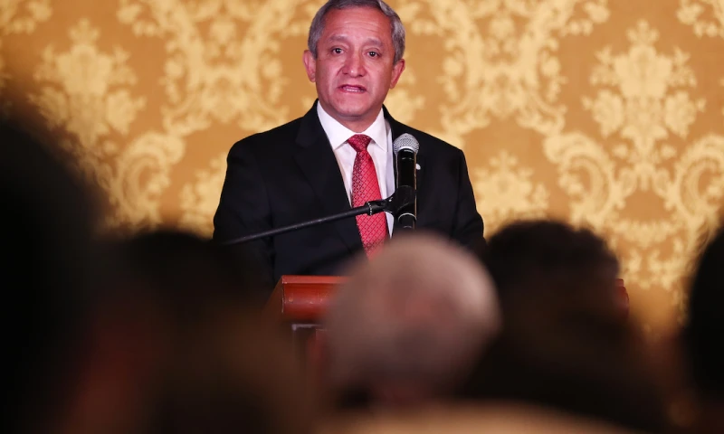 Gobierno está preocupado por redes piramidales que involucran a policías / Foto: EFE