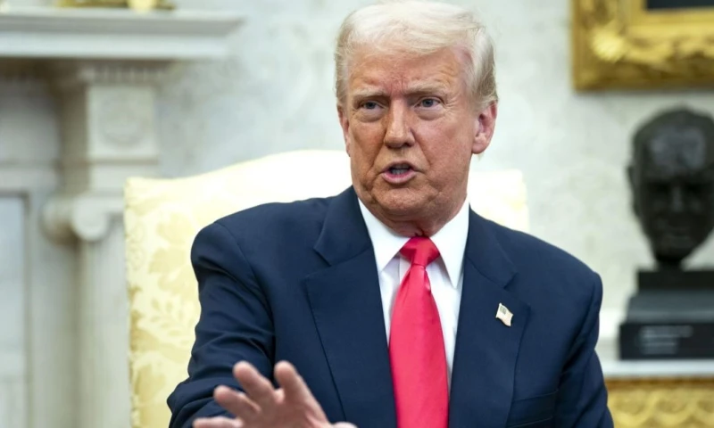 El intercambio telefónico comenzó a las 10.00 hora local / Foto: EFE