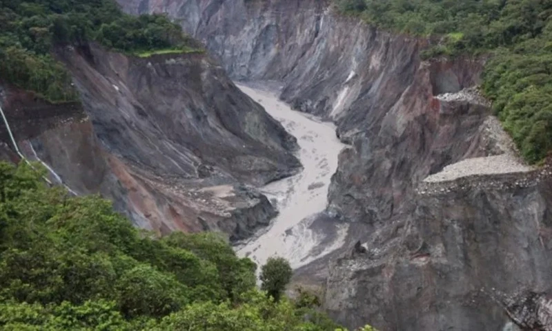 La erosión regresiva comenzó tras el colapso de la cascada de San Rafael en febrero de 2020 / Foto: cortesía Ecuavisa