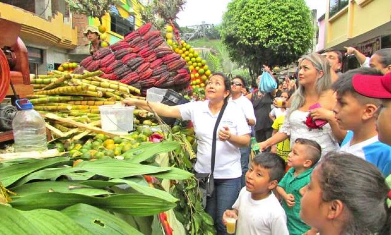 Una gran fiesta de alegría se vivió en el pregón de la Pachamama Raymi. Foto: La Hora