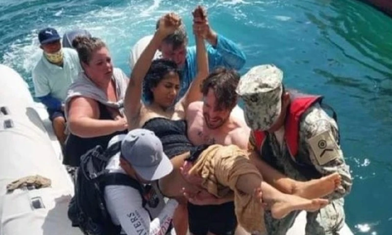 La víctima se encuentra internada en un centro médico de isla Santa Cruz./ Foto: cortesía