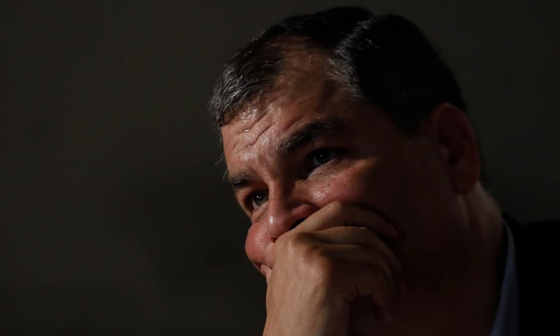 Ecuador solicitará a Interpol el arresto del expresidente Rafael Correa / Foto: EFE