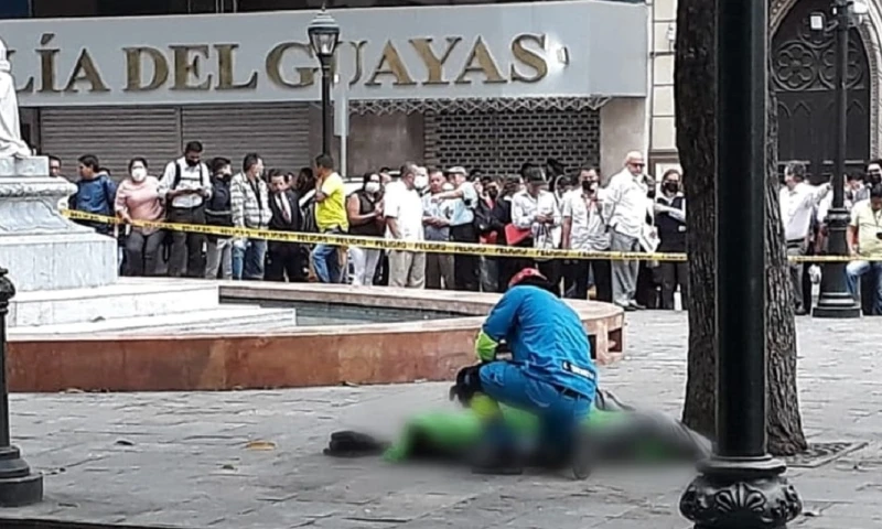 El fiscal de la Unidad de Personas y Garantías de la ciudad costera de Guayaquil, Édgar Escobar, "fue baleado esta mañana frente al edificio La Merced de la Fiscalía" / Foto: cortesía Fiscalía