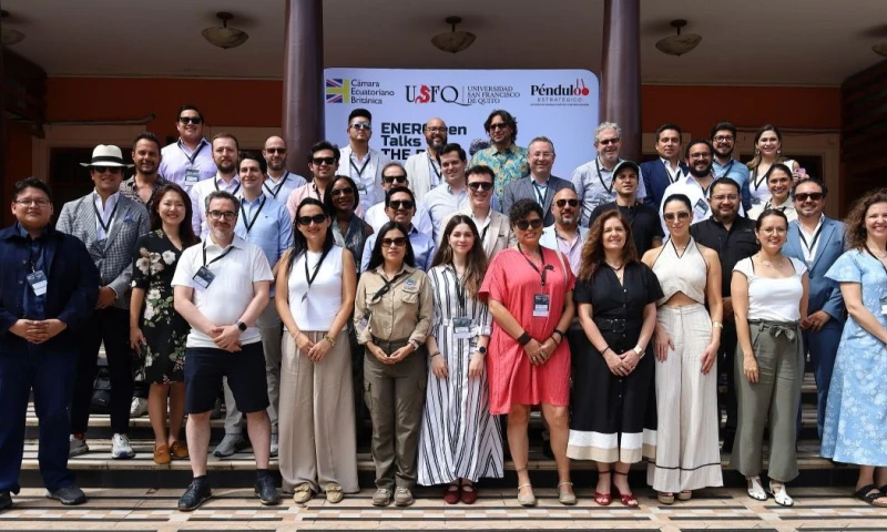 Durante las jornadas de diálogo, los participantes abordaron la situación energética del archipiélago / Foto: cortesía 