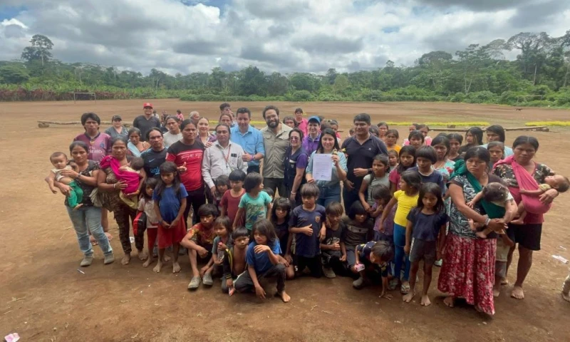 El ministro de Salud, Edgar Lama, visitó Taisha / Foto: cortesía Ministerio de Salud