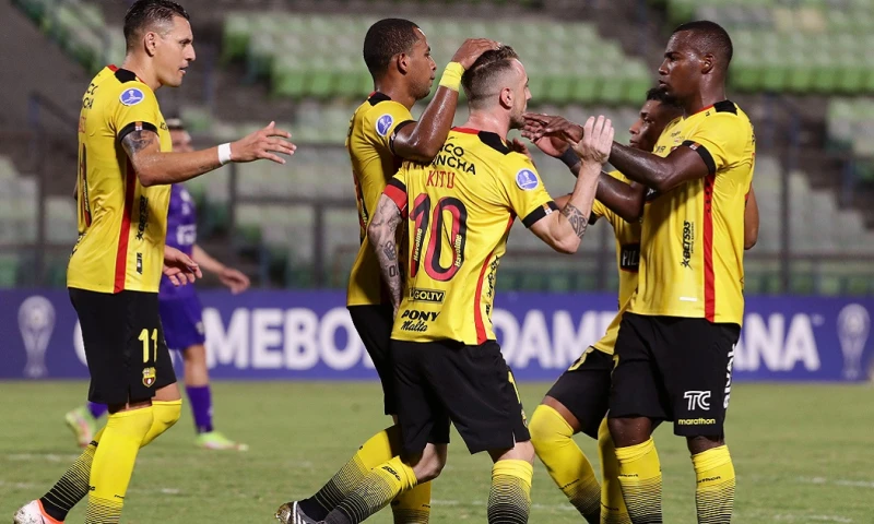 El empate dejó un sabor a derrota, mientras Técnico Universitario se quedó con las ganas de celebrar ante sus aficionados./ Foto: Cortesía EFE