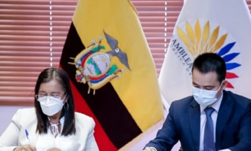 Huawei donó 500 tablets para las zonas más alejadas de la Amazonía / Foto: cortesía Asamblea Nacional