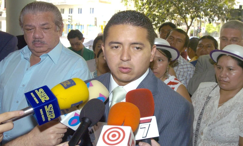 Una familia ecuatoriana fue extorsionada por más de 12.000 dólares, en un intento por localizar a una miembro de su familia / Foto: EFE