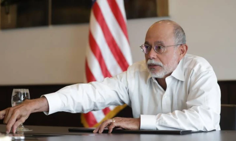 Entrevista a Sergio de la Peña. Foto: Expreso