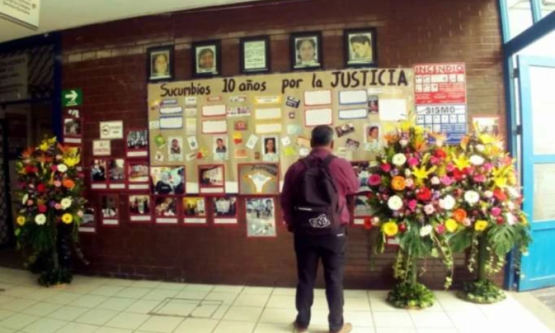 Mural en Universidad Nacional Autónoma de México (UNAM) tras cumplirse los 10 años de bombardeo en Angostura. Foto: La Hora