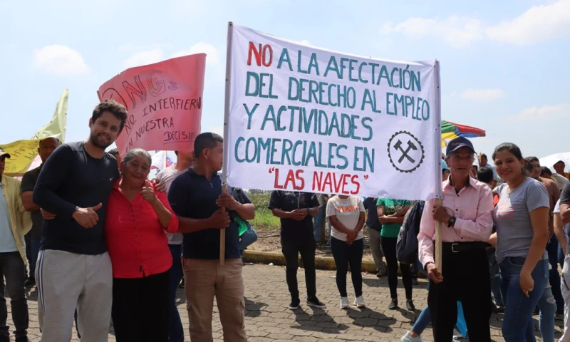 Decenas de personas festejaron la decisión de la Corte Provincial de Bolívar / Foto: cortesía Curiming