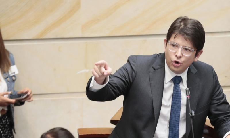 Miguel Uribe Turbay, precandidato presidencial colombiano, fue atacado a tiros en Bogotá / Foto: EFE