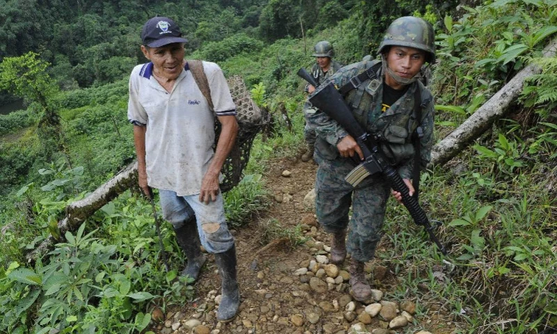 OPERATIVOS. El patrulLaje en la frontera norte sigue sin descanso. (AFP) 