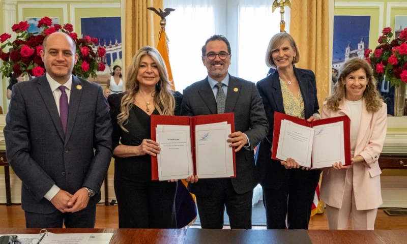 Esto permitirá promover la investigación y ciencia internacional, así como el desarrollo aeroespacial nacional gracias a las características geográficas del Ecuador / Foto: EFE