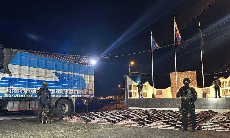 Contenían un total de 1.500 paquetes rectangulares con pasta base de cocaína / Foto: cortesía Policía Nacional