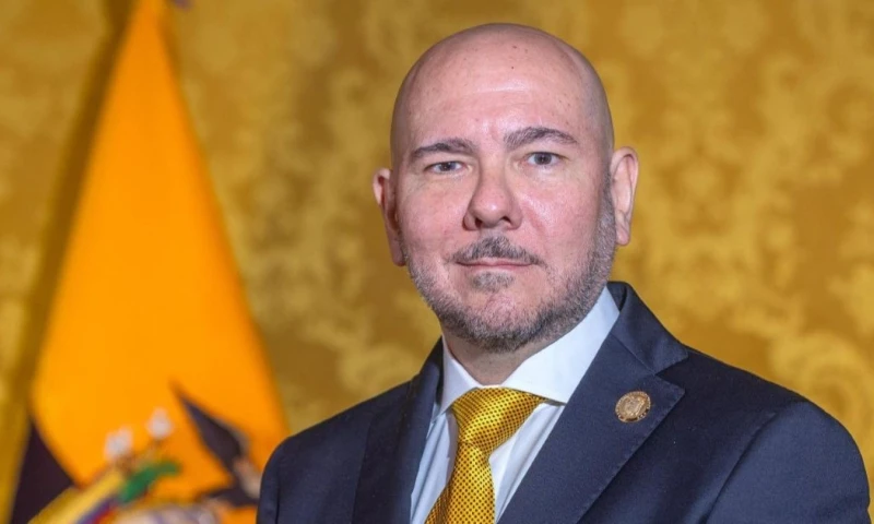 Loffredo destacó la importancia sobre la posibilidad de que se instalen en Ecuador bases militares extranjeras / Foto: cortesía Ministerio de Defensa