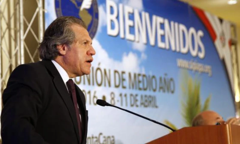 El secretario general de la Organización de Estados Americanos (OEA), Luis Almagro, inauguró la reunión oficial de la asamblea de medio año de la Sociedad Interamericana de Prensa (SIP). Foto: EFE