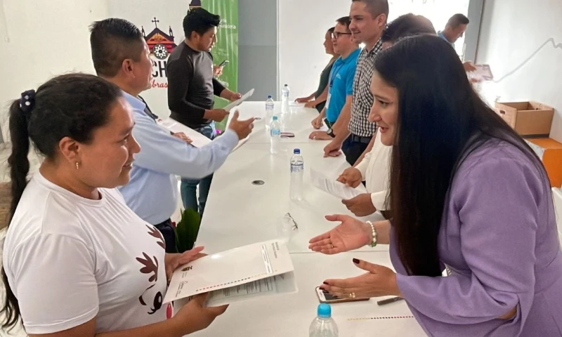 57 familias de Napo recibieron escrituras públicas /Foto: cortesía Ministerio de Agricultura