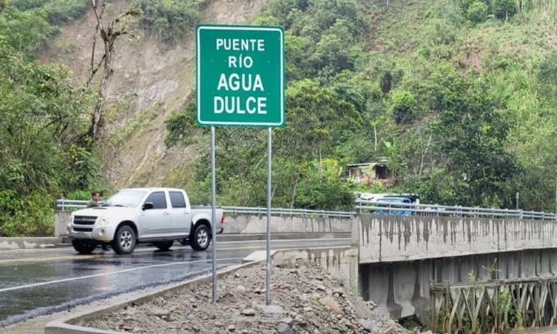 El proyecto cuenta con una inversión de $ 6.3 millones y beneficia a 74.000 habitantes./ Foto: cortesía MTOP