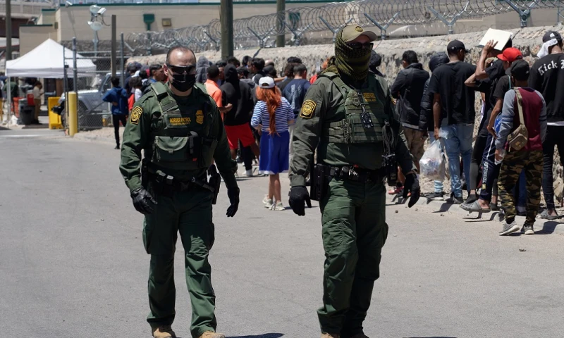 Alexandro Mayorkas, secretario de Seguridad Nacional estadounidense, se refirió al tema / Foto: Shutterstock