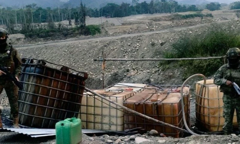 Cerca del 90 % de estas actividades ilícitas están enfocadas en la extracción de oro / Foto: cortesía Ejército Ecuatoriano