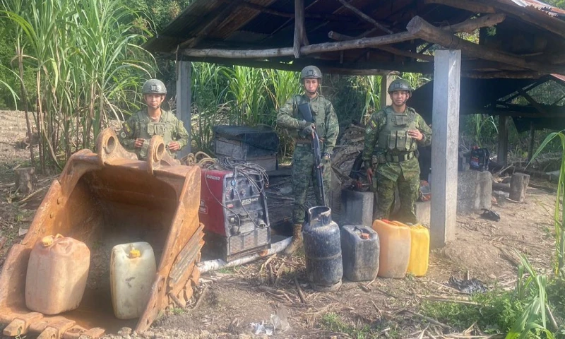 En los últimos días se han localizado 3 campamentos ilegales en la provincia/ Foto: cortesía FFAA
